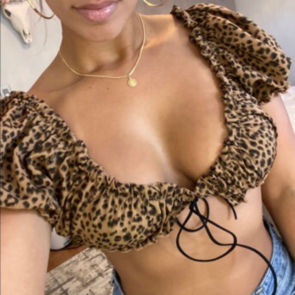 Animal print tie crop top